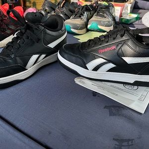 REEBOK “Heely”s YTH size 5